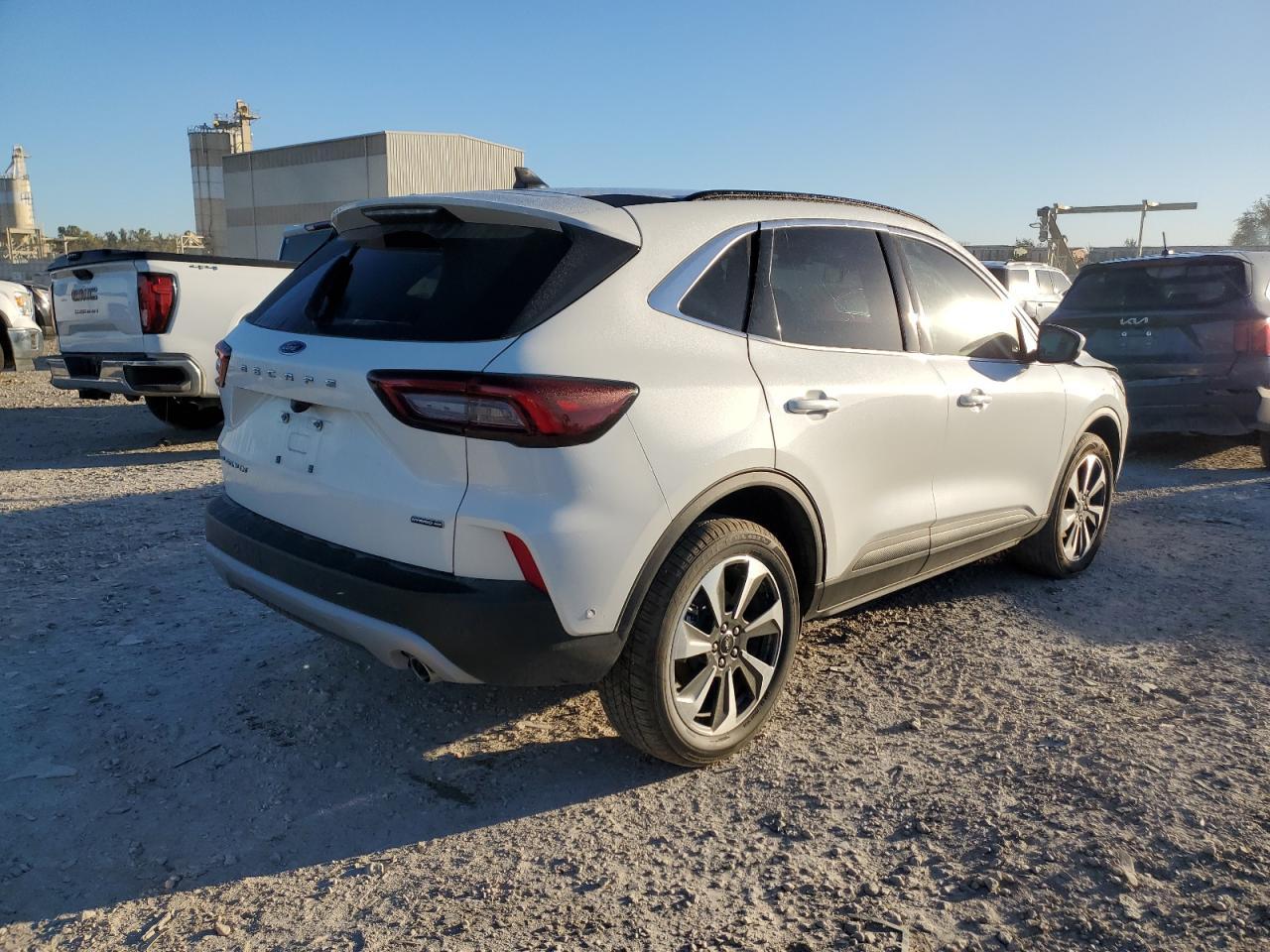 2024 FORD ESCAPE