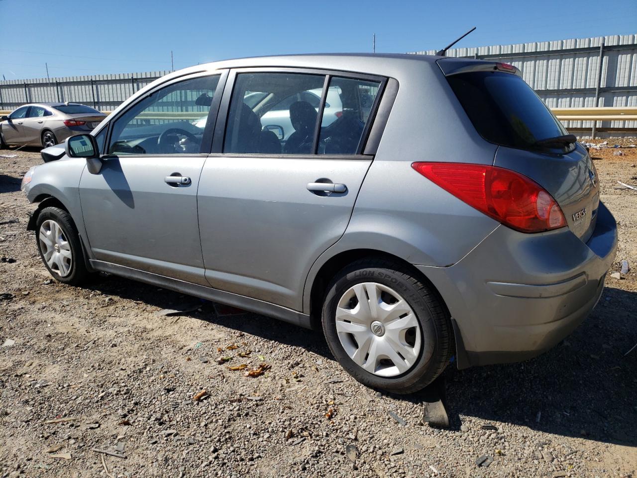 2012 NISSAN VERSA