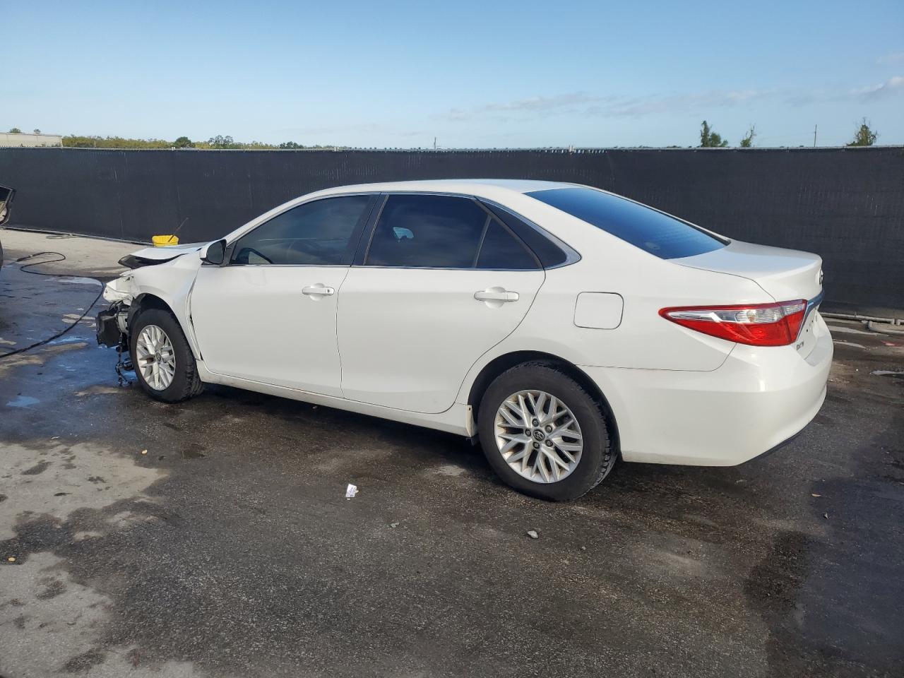 2016 TOYOTA CAMRY