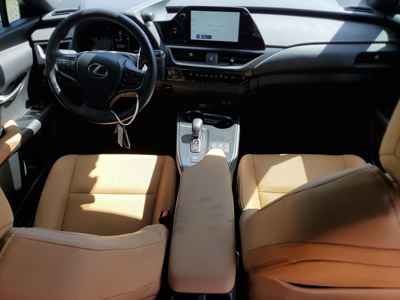 2025 LEXUS Ux