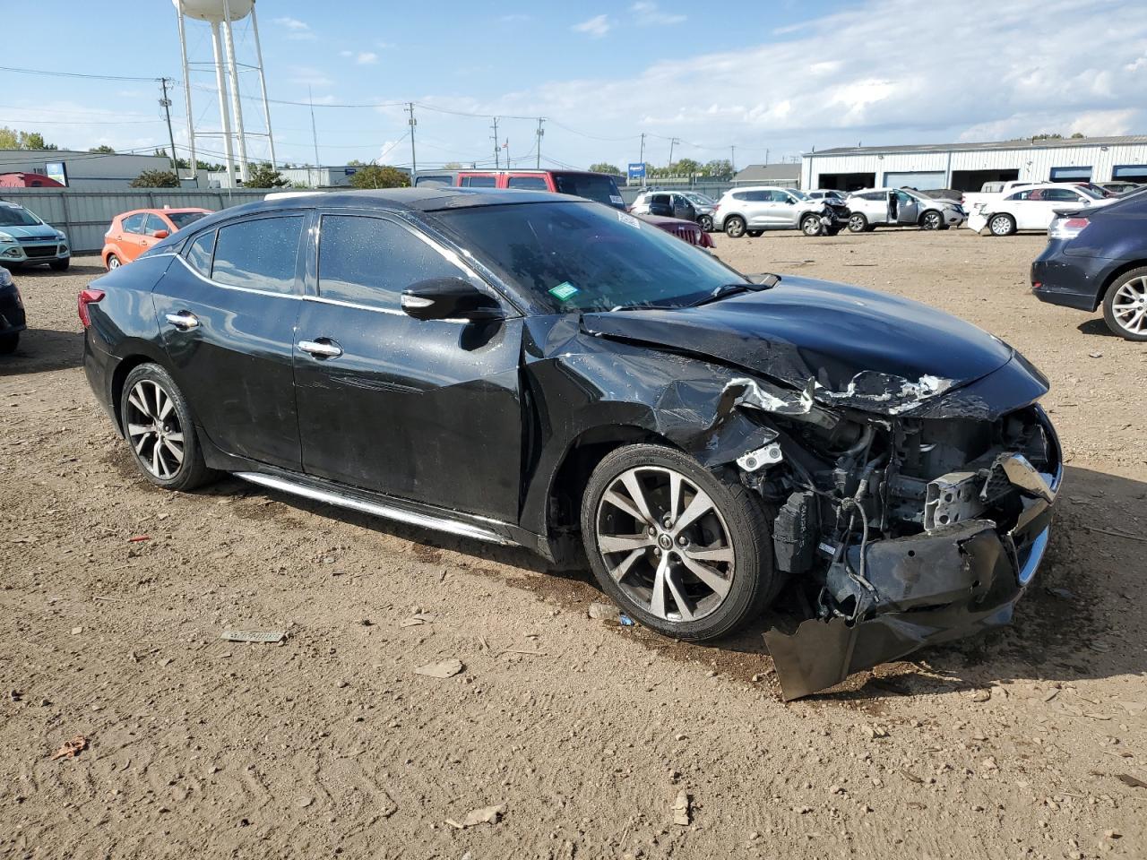 2017 NISSAN Maxima