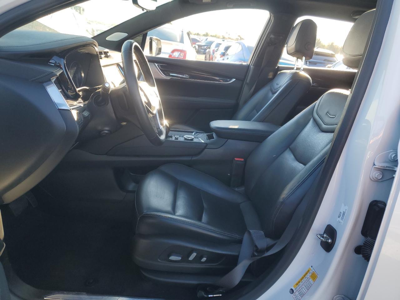 2021 CADILLAC XT5