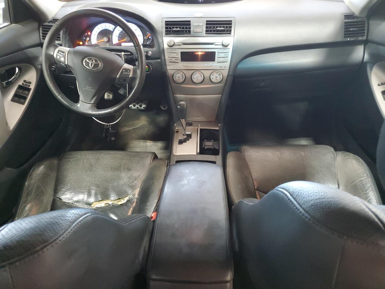 2011 TOYOTA CAMRY