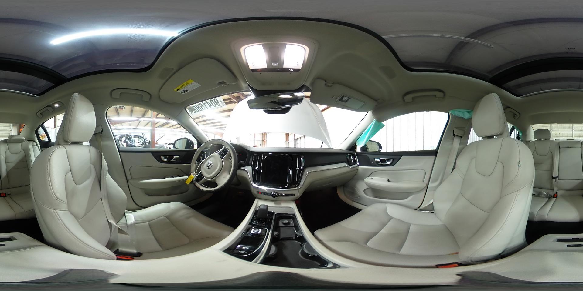 2024 VOLVO S60