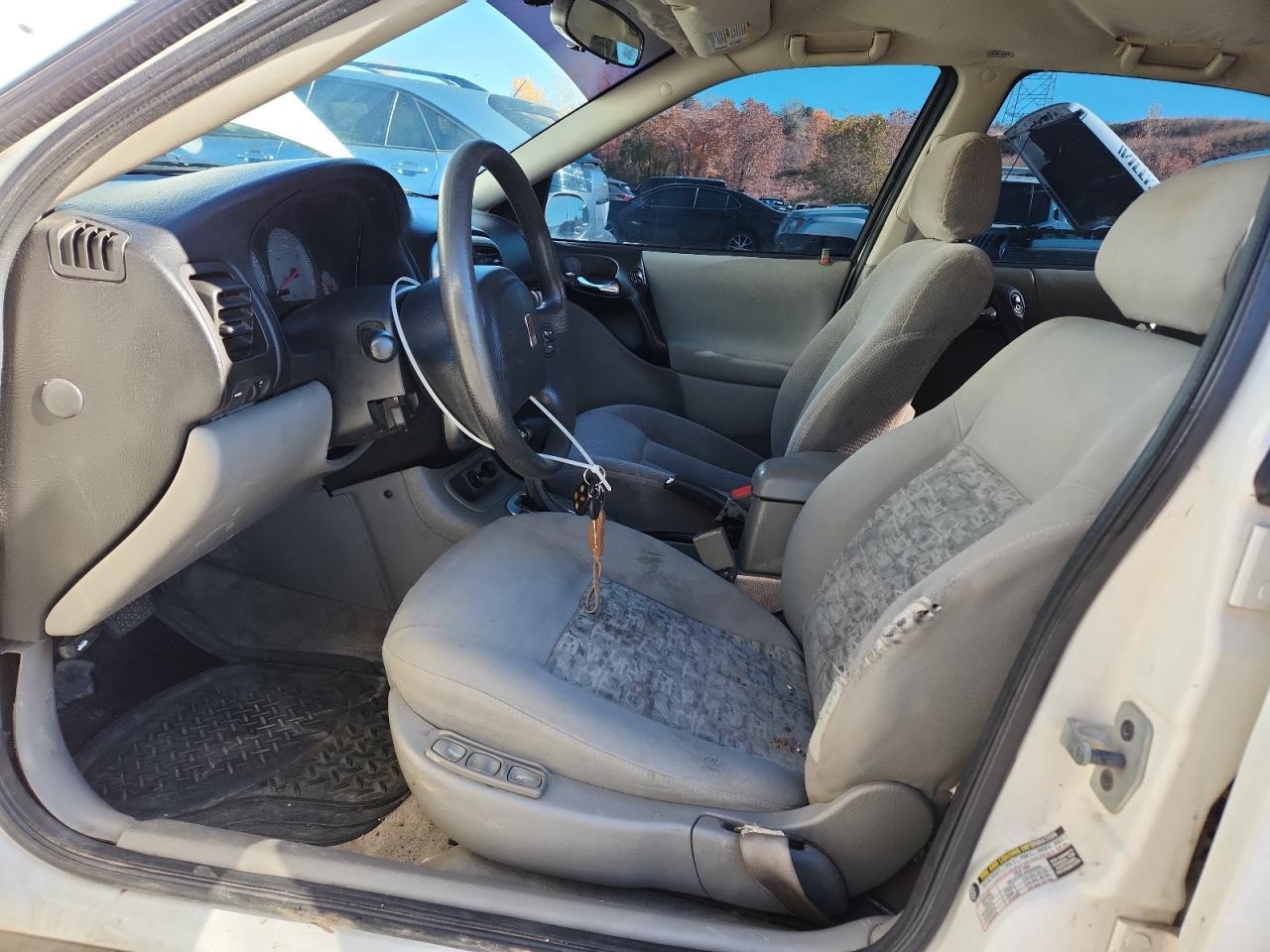 2004 SATURN L300