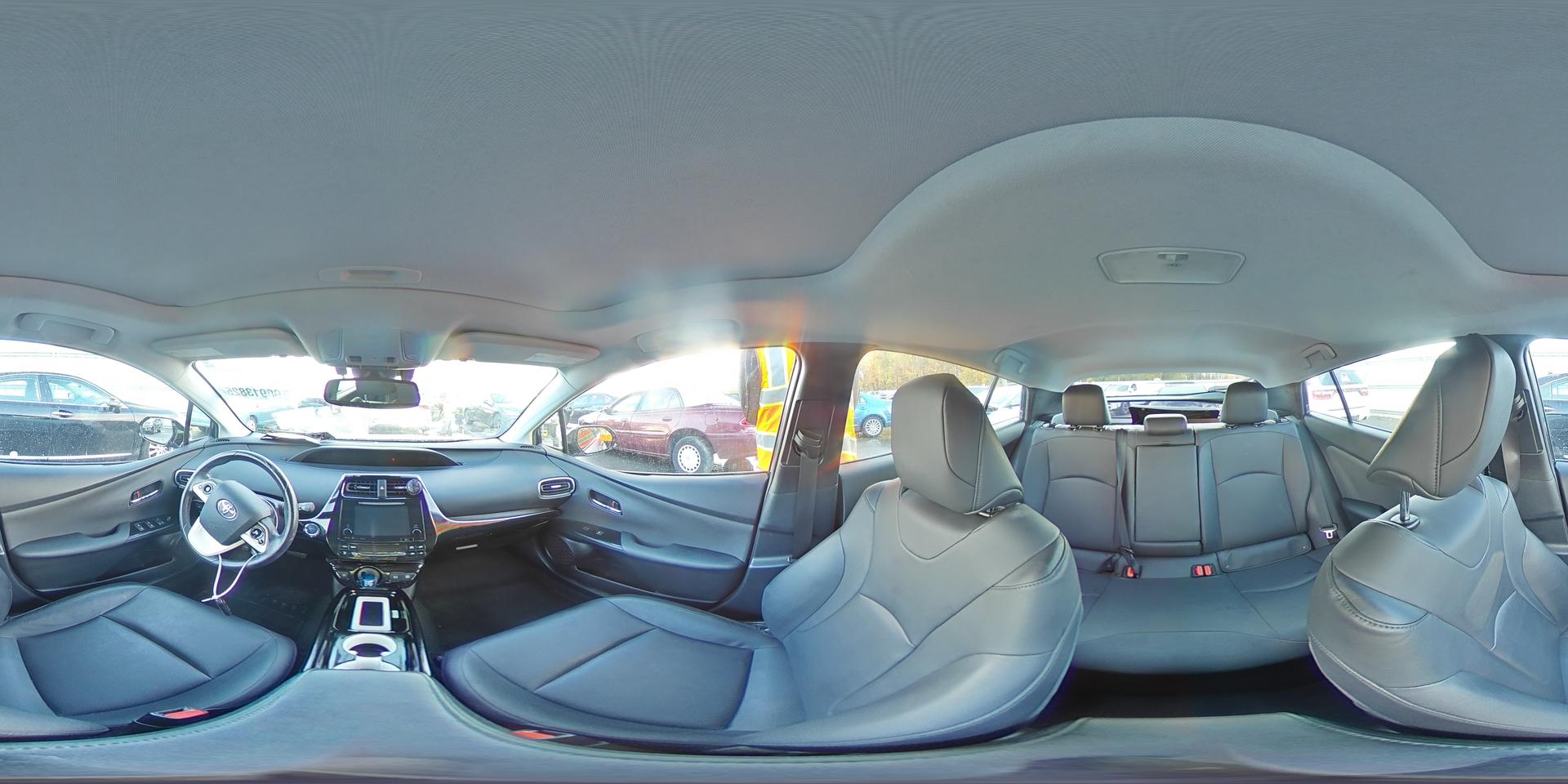 2016 TOYOTA PRIUS