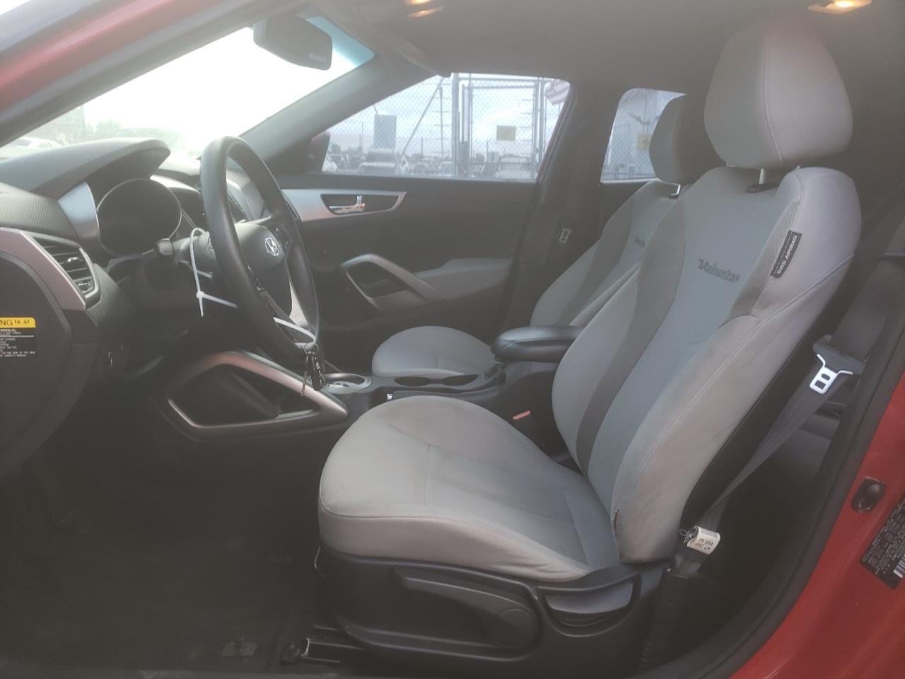 2013 HYUNDAI VELOSTER
