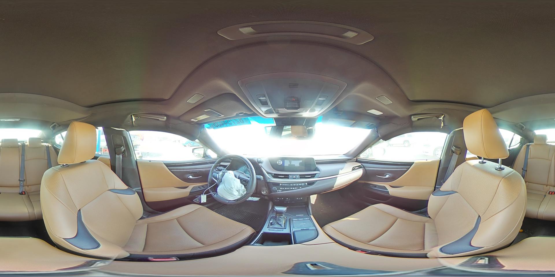 2020 LEXUS Es