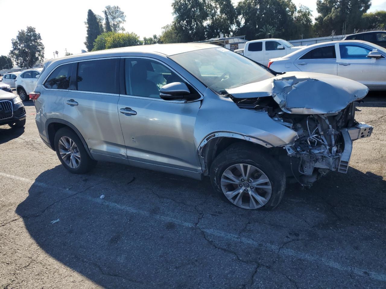 2015 TOYOTA HIGHLANDER
