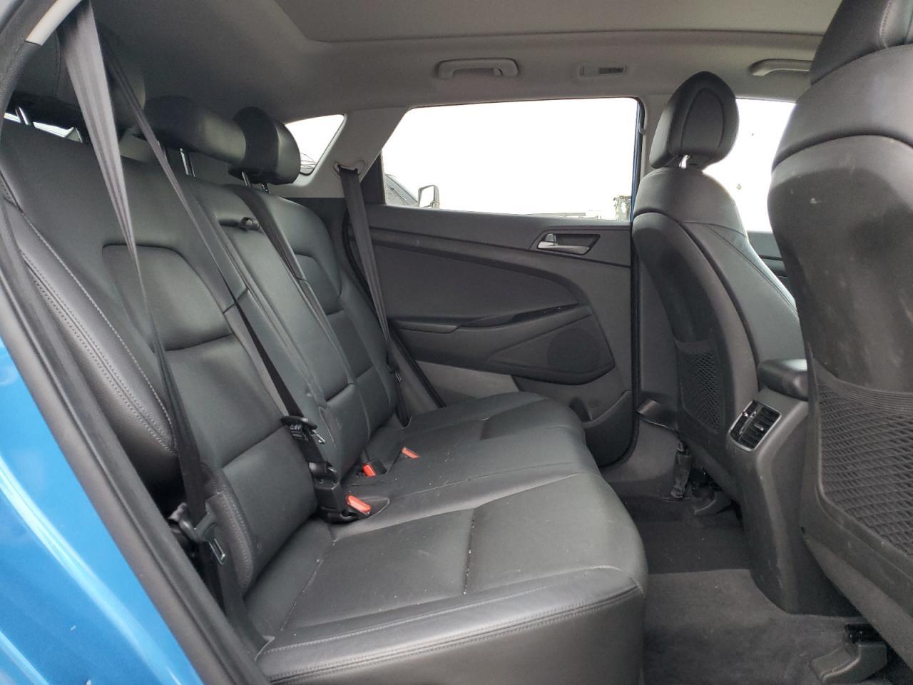 2016 HYUNDAI TUCSON