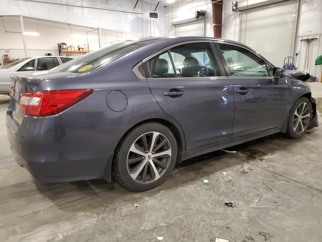 2015 SUBARU Legacy