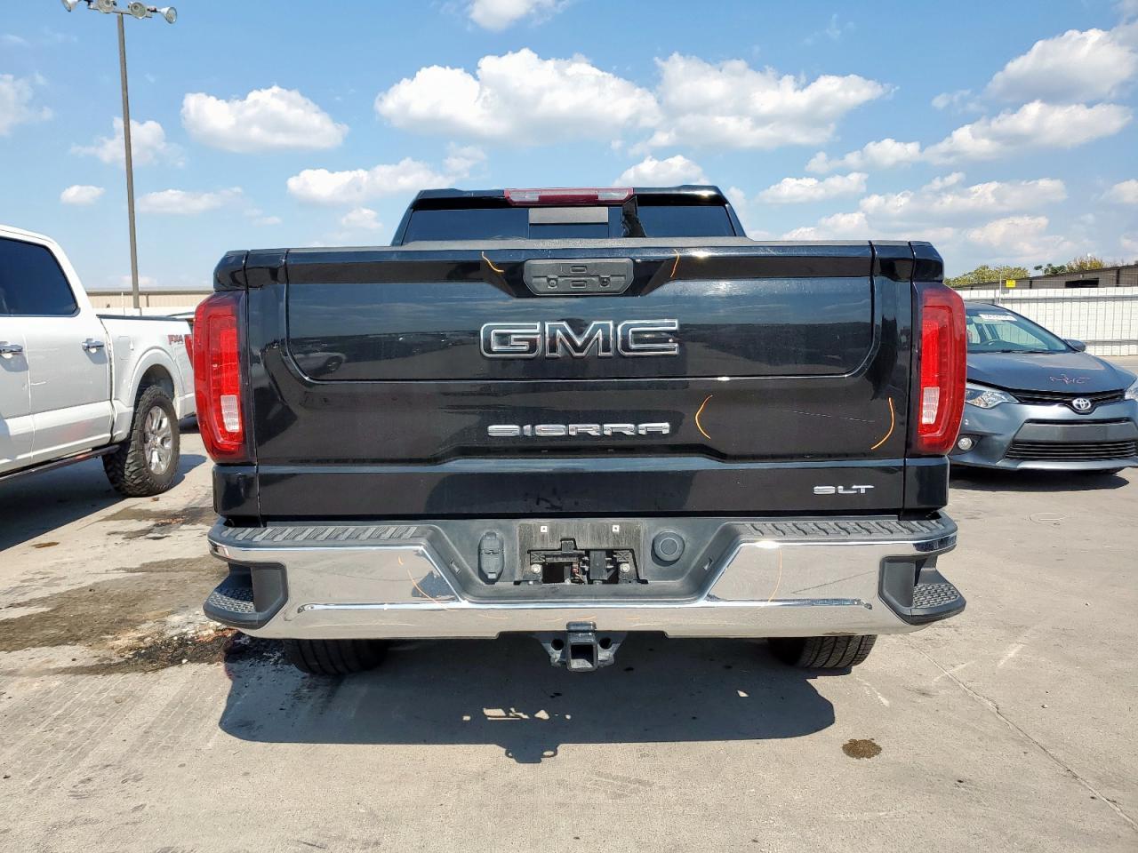 2021 GMC Sierra