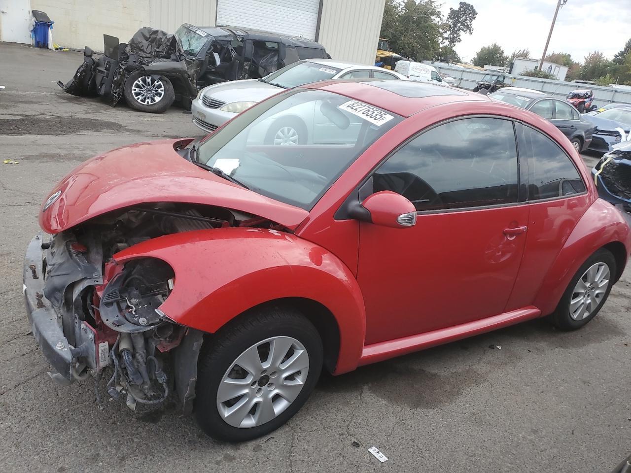 2010 VOLKSWAGEN Beetle
