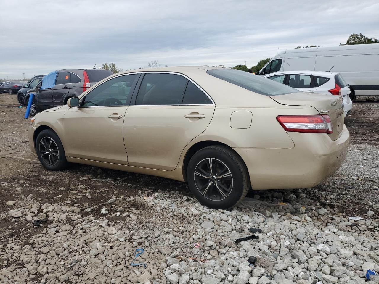 2011 TOYOTA CAMRY