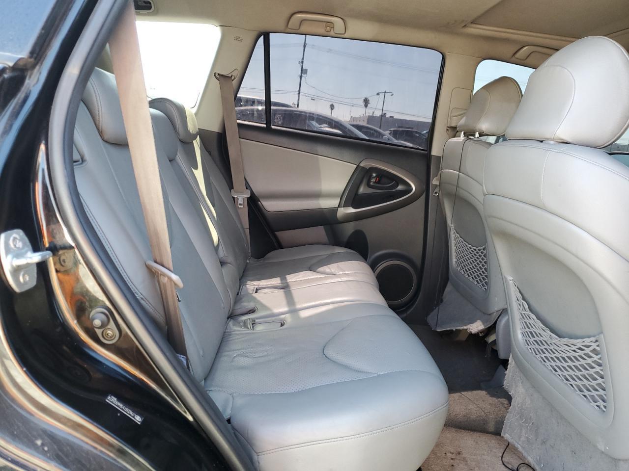2006 TOYOTA RAV4