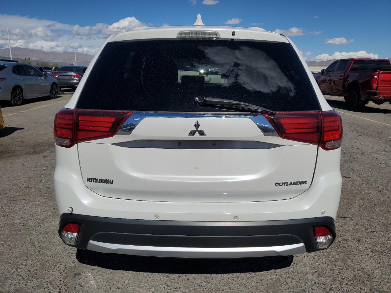 2017 MITSUBISHI outlander
