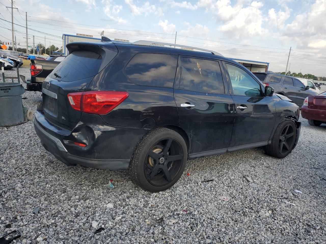 2019 NISSAN PATHFINDER