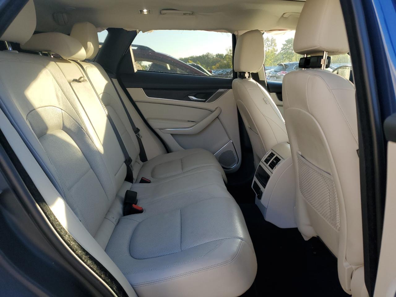 2021 JAGUAR F-Pace
