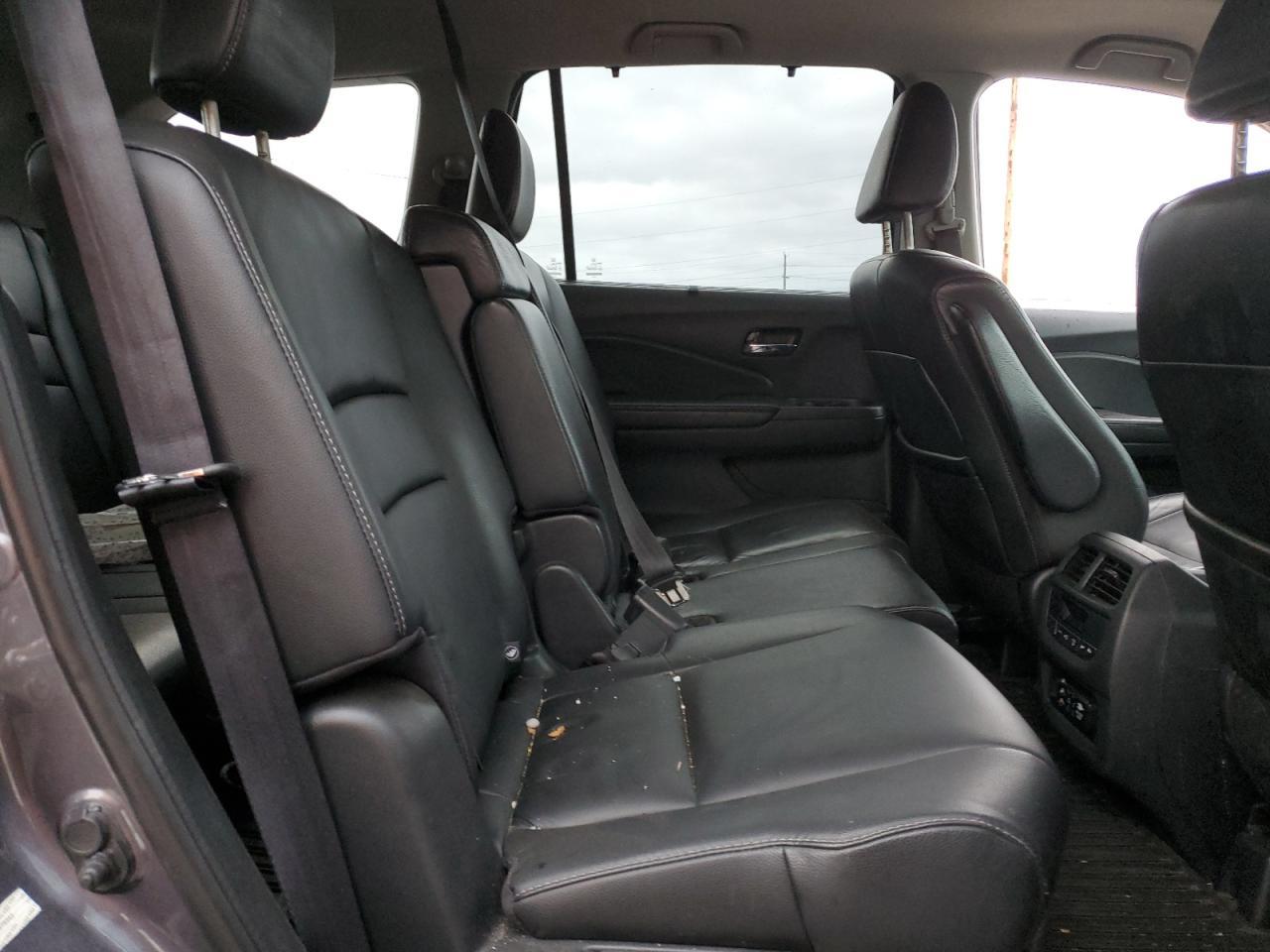 2016 HONDA PILOT