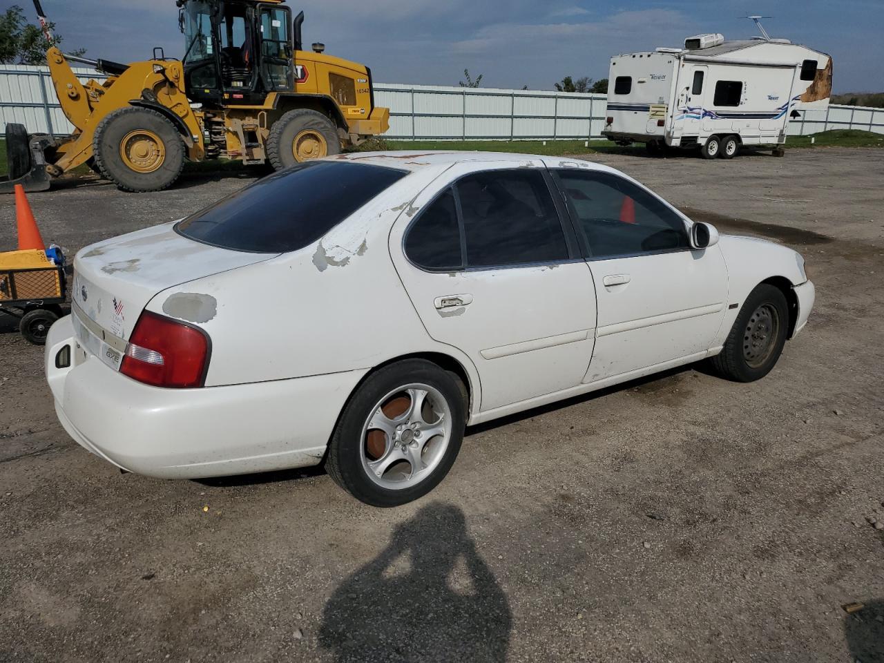 2001 NISSAN ALTIMA