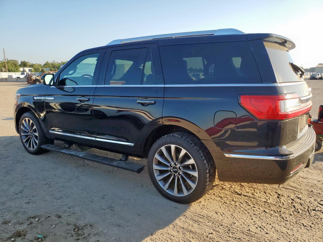 2020 LINCOLN Navigator