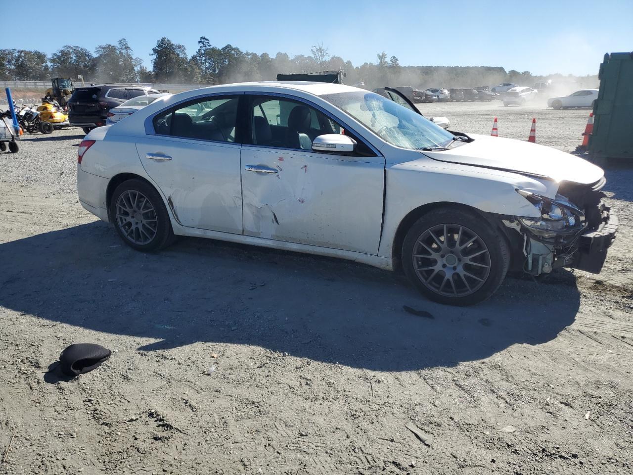 2010 NISSAN Maxima