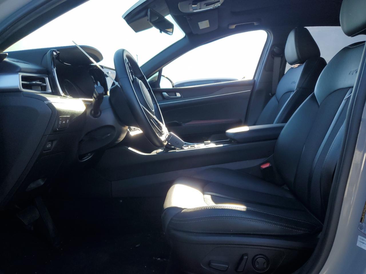 2023 KIA K5