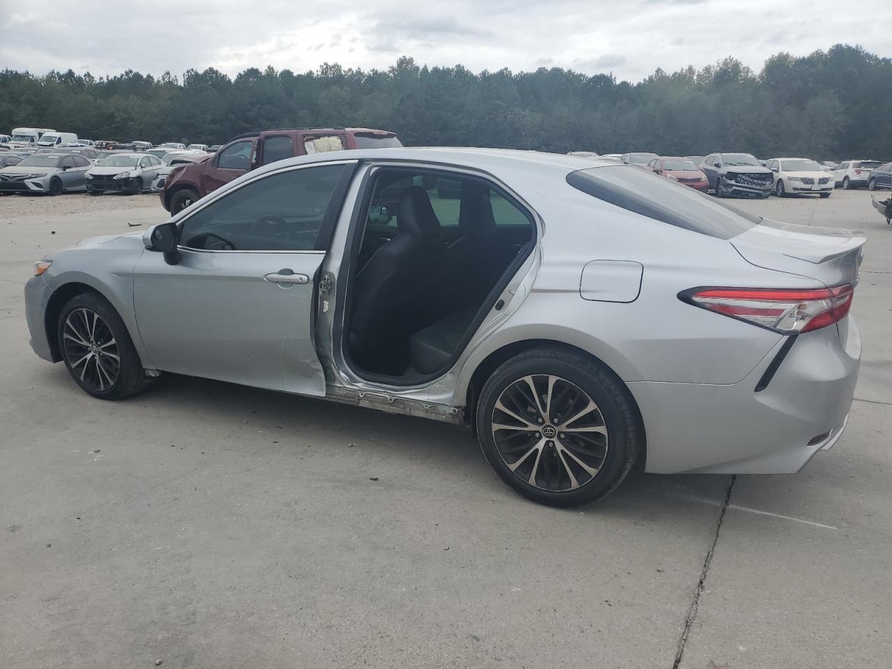 2018 TOYOTA CAMRY