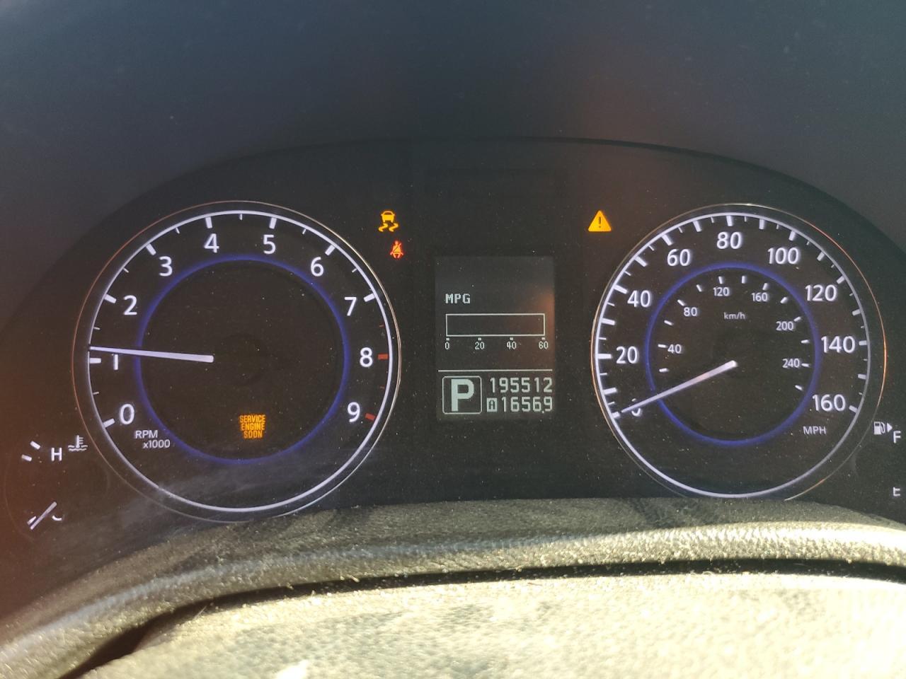 2013 INFINITI G37