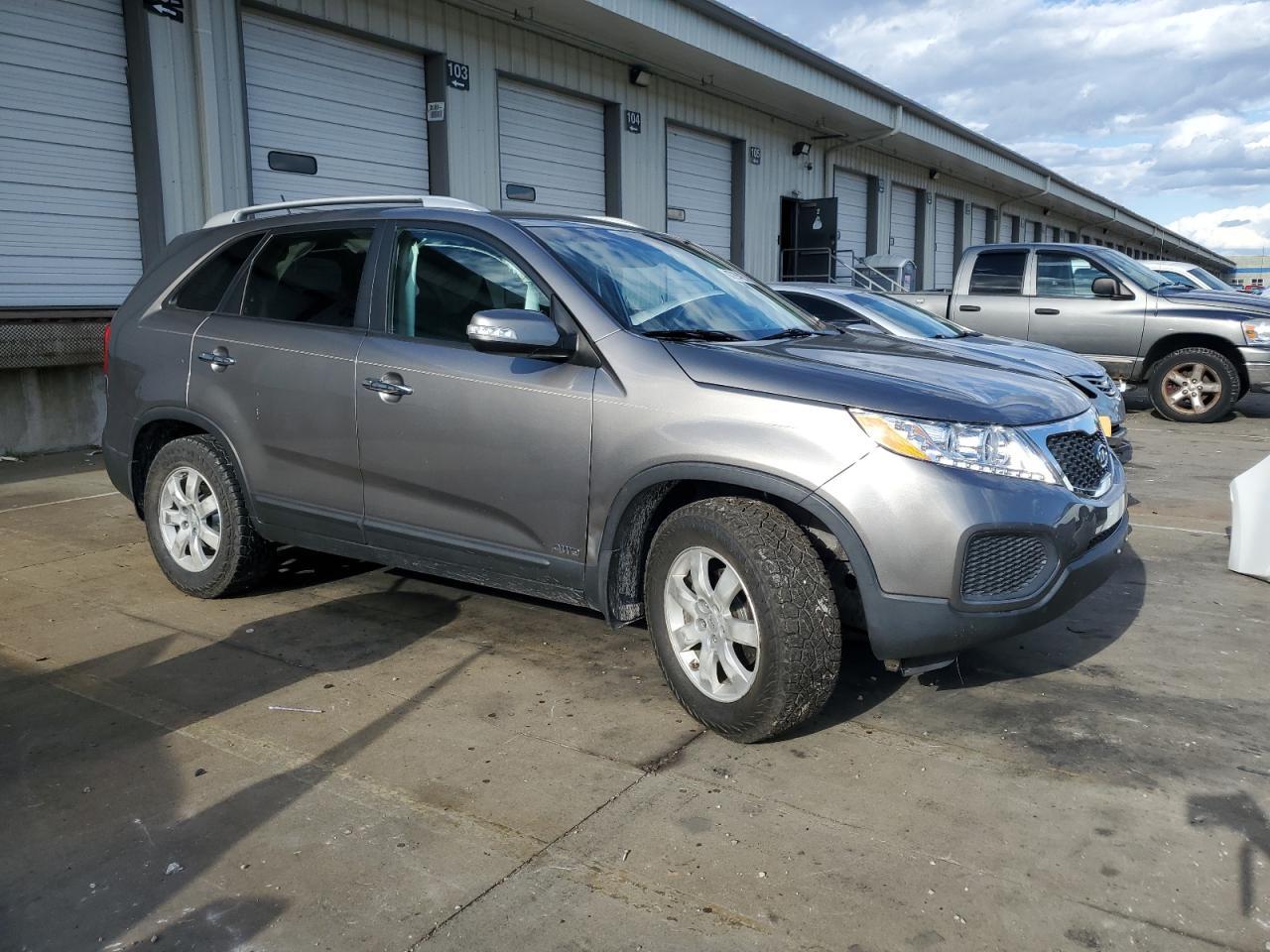 2011 KIA SORENTO