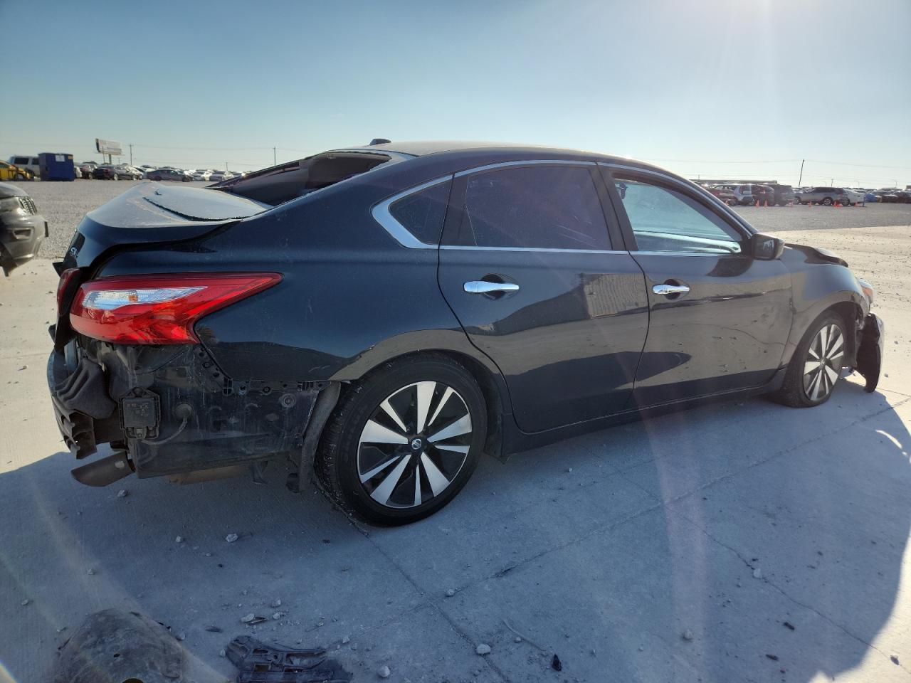 2017 NISSAN ALTIMA