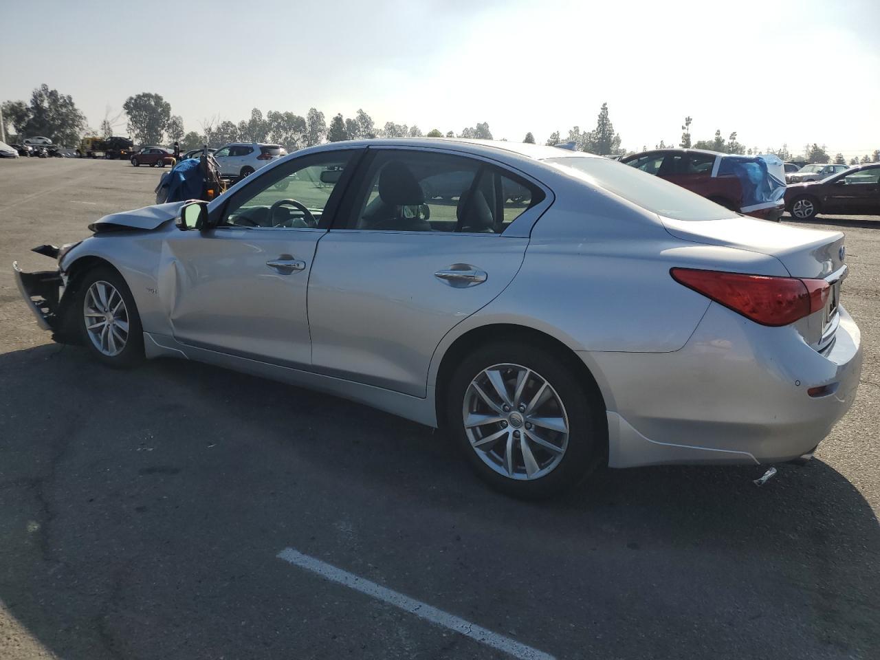 2016 INFINITI Q50