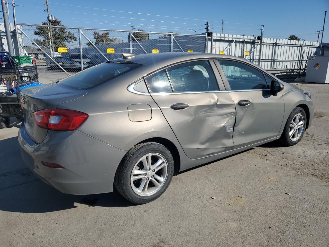 2017 CHEVROLET CRUZE