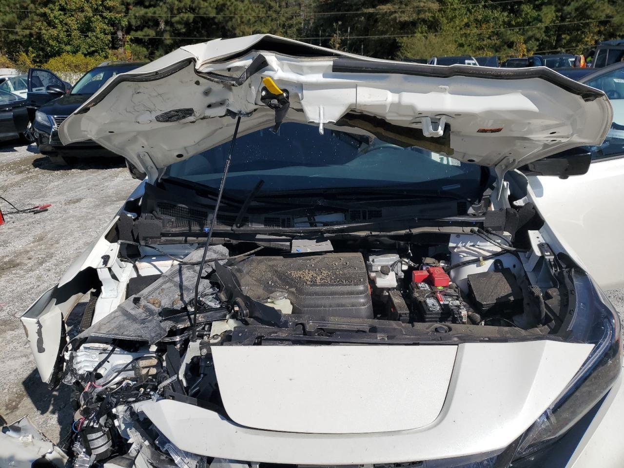 2023 NISSAN LEAF
