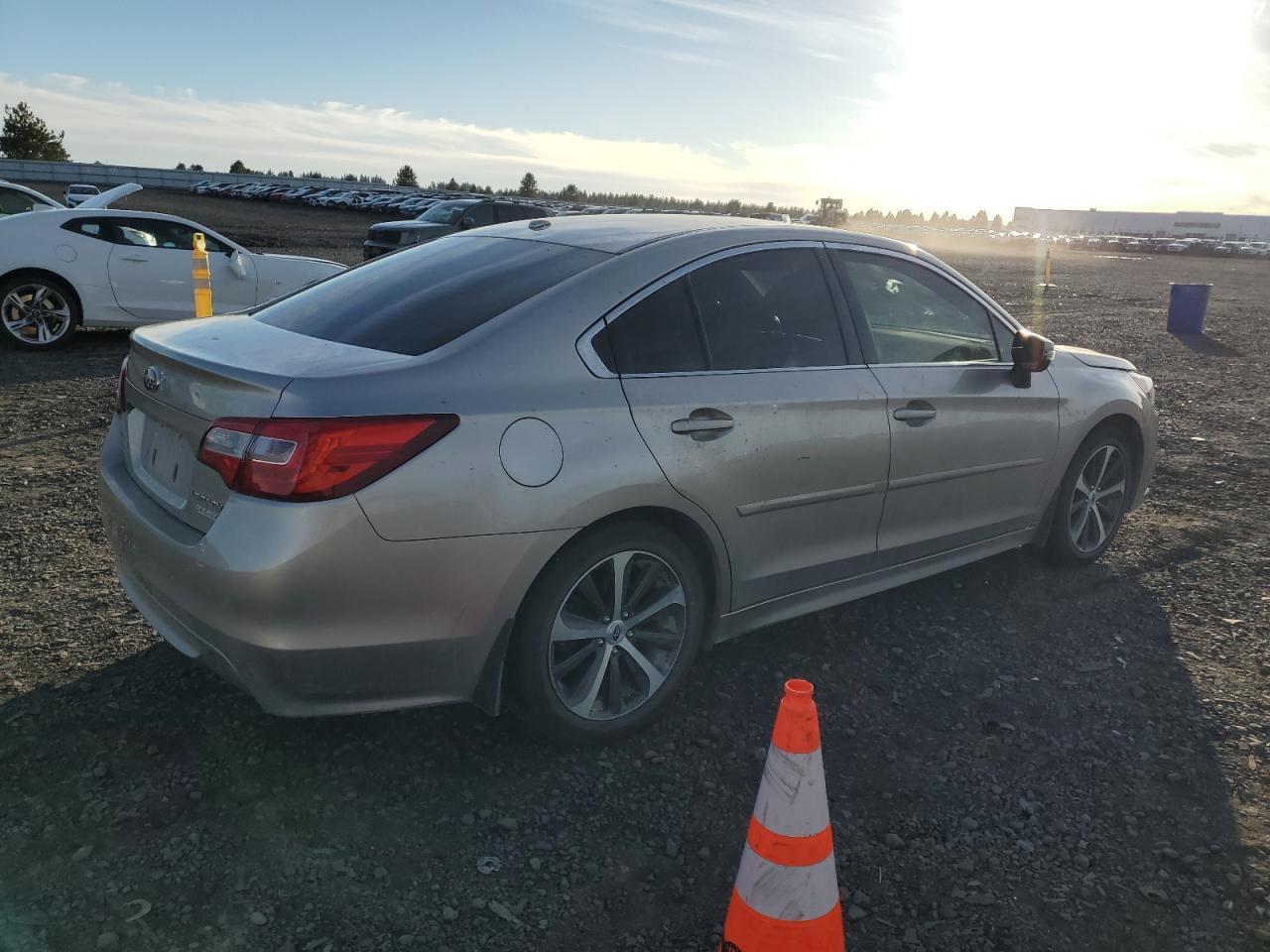 2015 SUBARU Legacy
