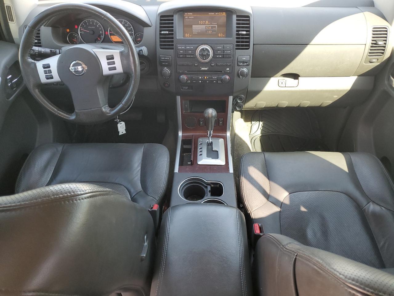 2011 NISSAN PATHFINDER