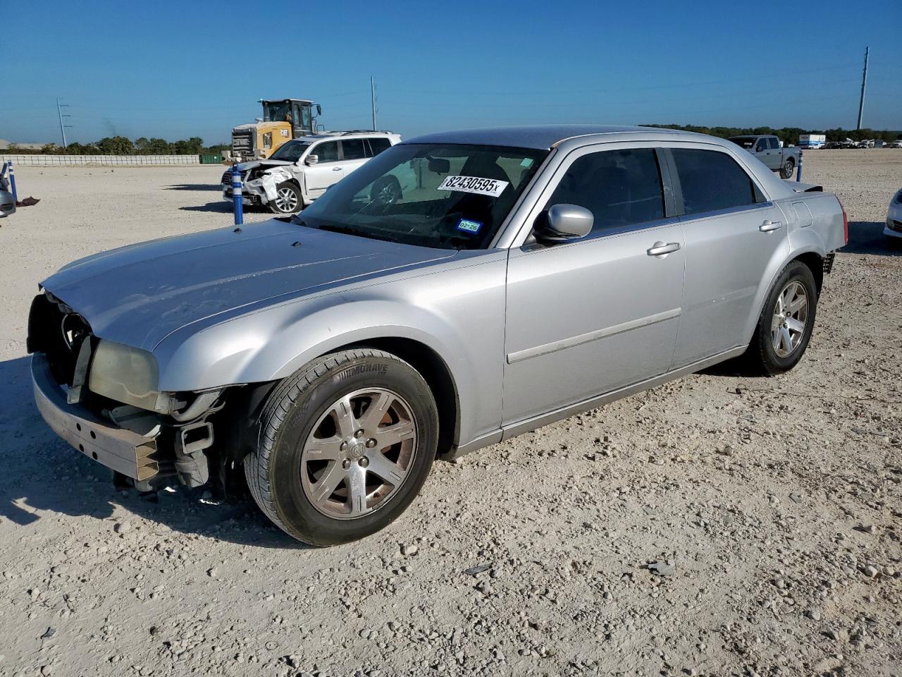 2005 CHRYSLER 300
