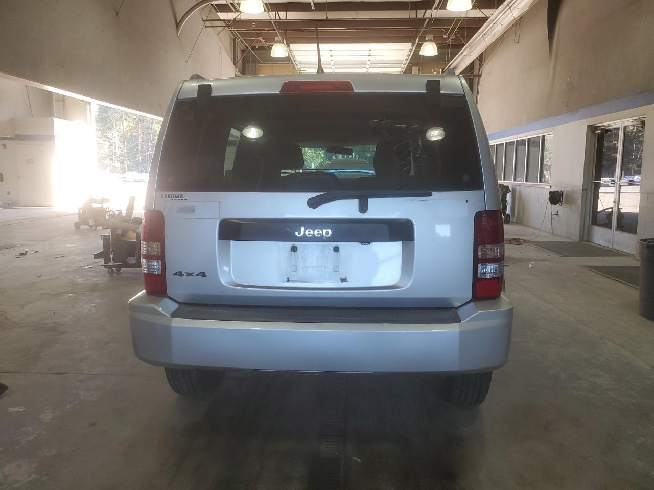 2011 JEEP Liberty