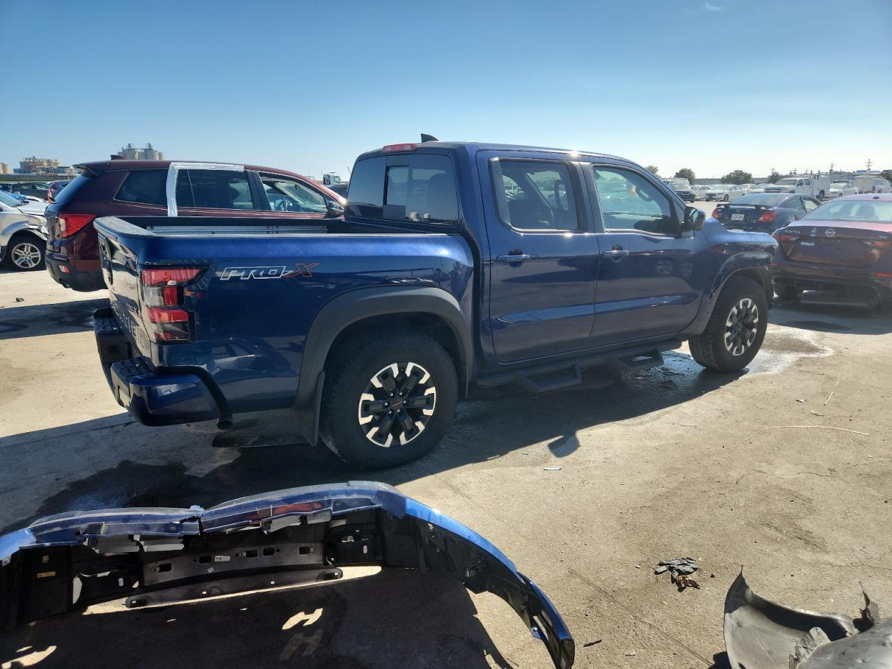 2023 NISSAN Frontier