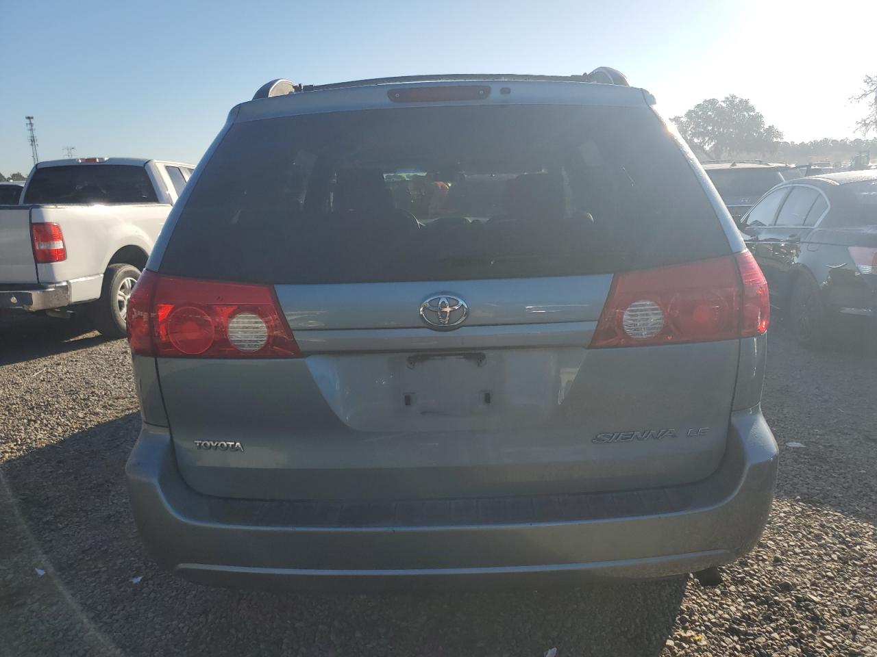 2006 TOYOTA SIENNA