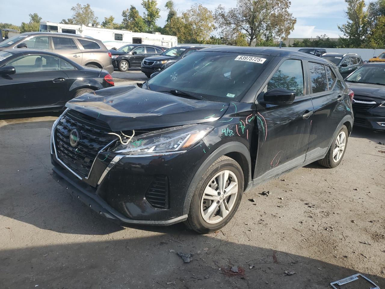 2022 NISSAN KICKS