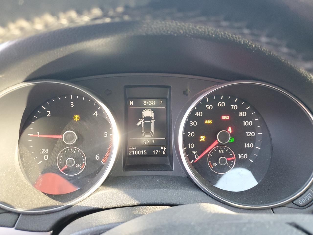 2011 VOLKSWAGEN GOLF