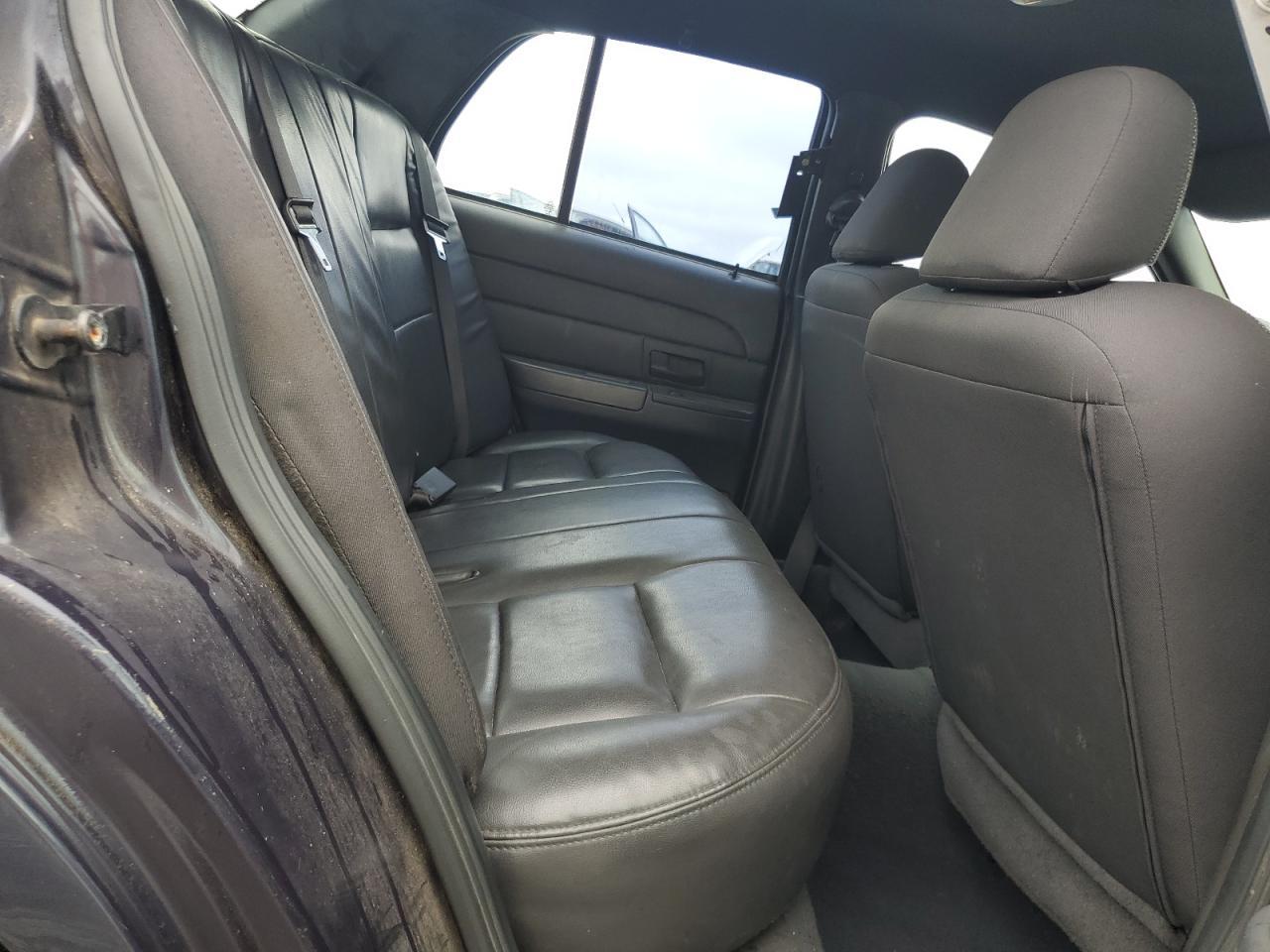 2003 FORD Crown Victoria