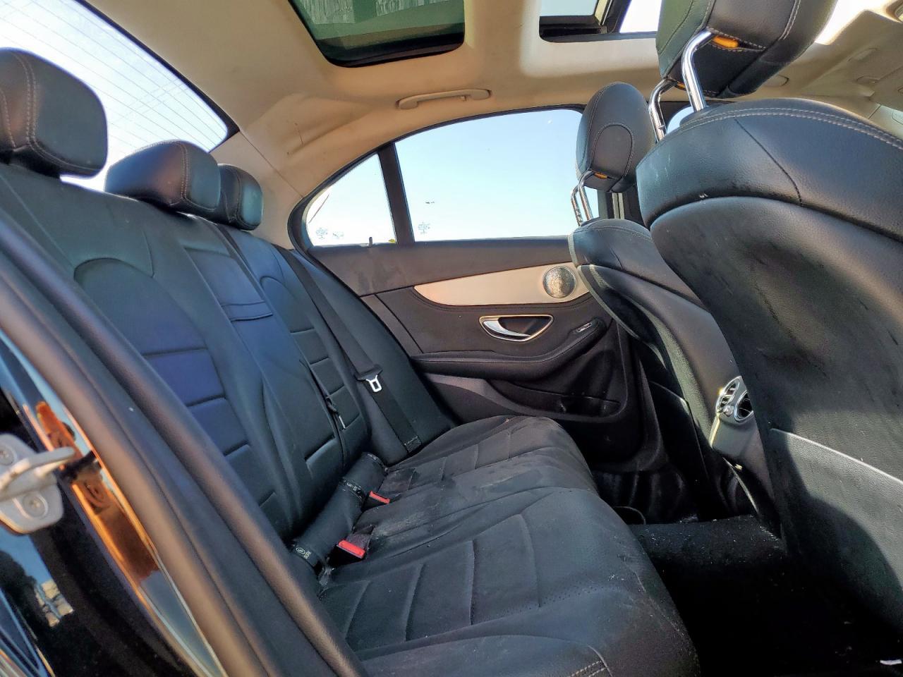 2016 MERCEDES-BENZ C-CLASS