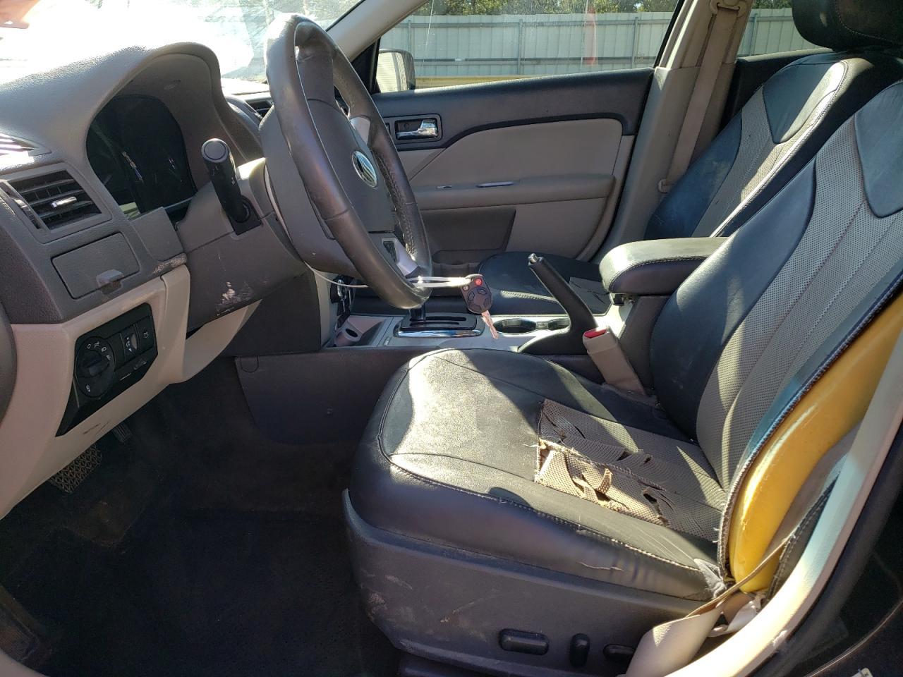 2011 MERCURY Milan