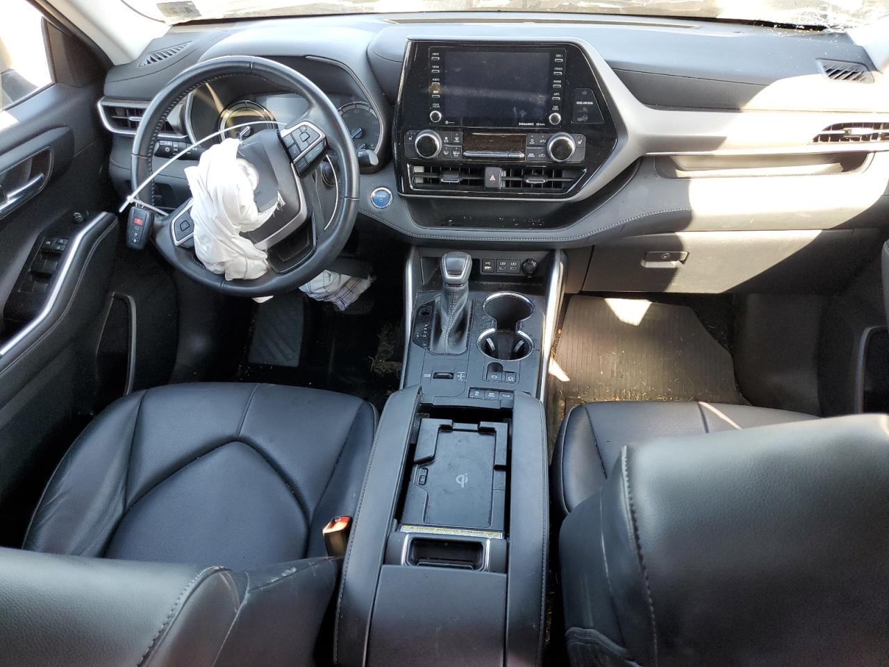 2022 TOYOTA HIGHLANDER