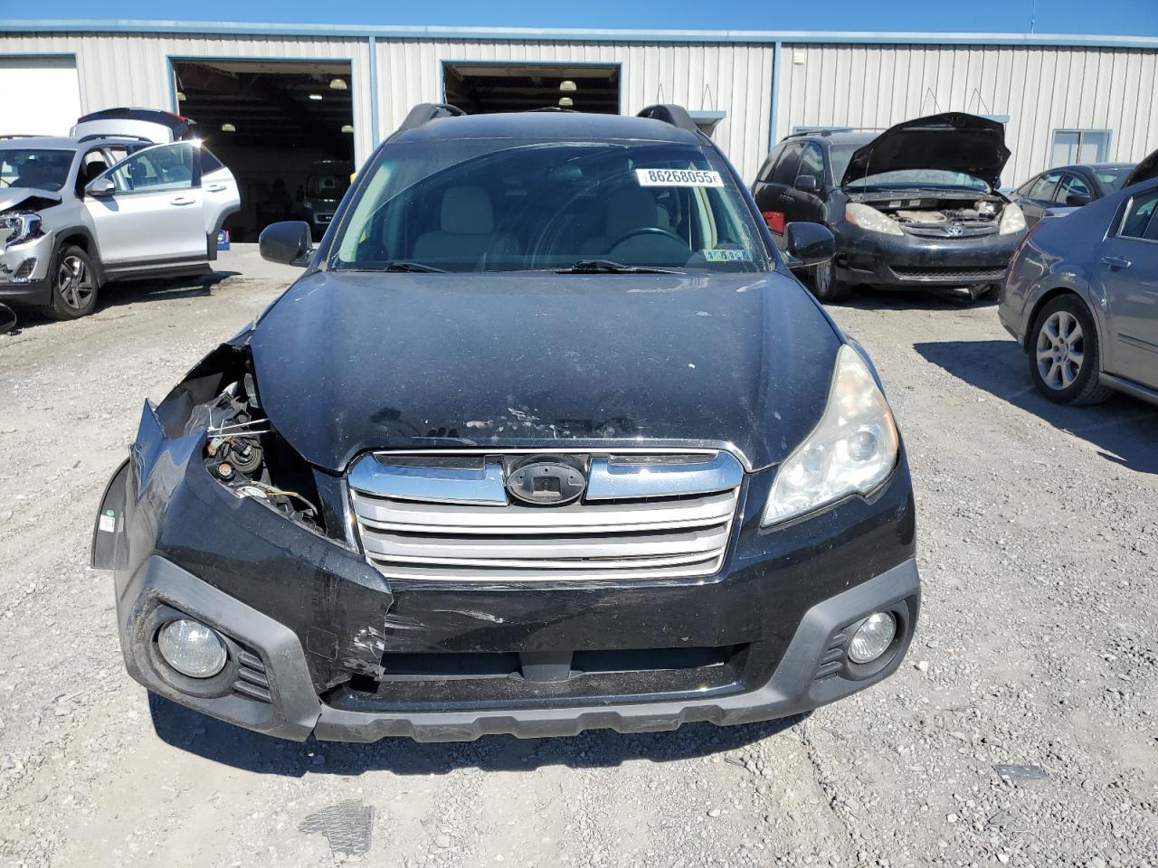 2013 SUBARU Outback