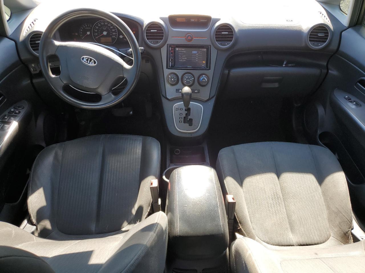 2009 KIA RONDO