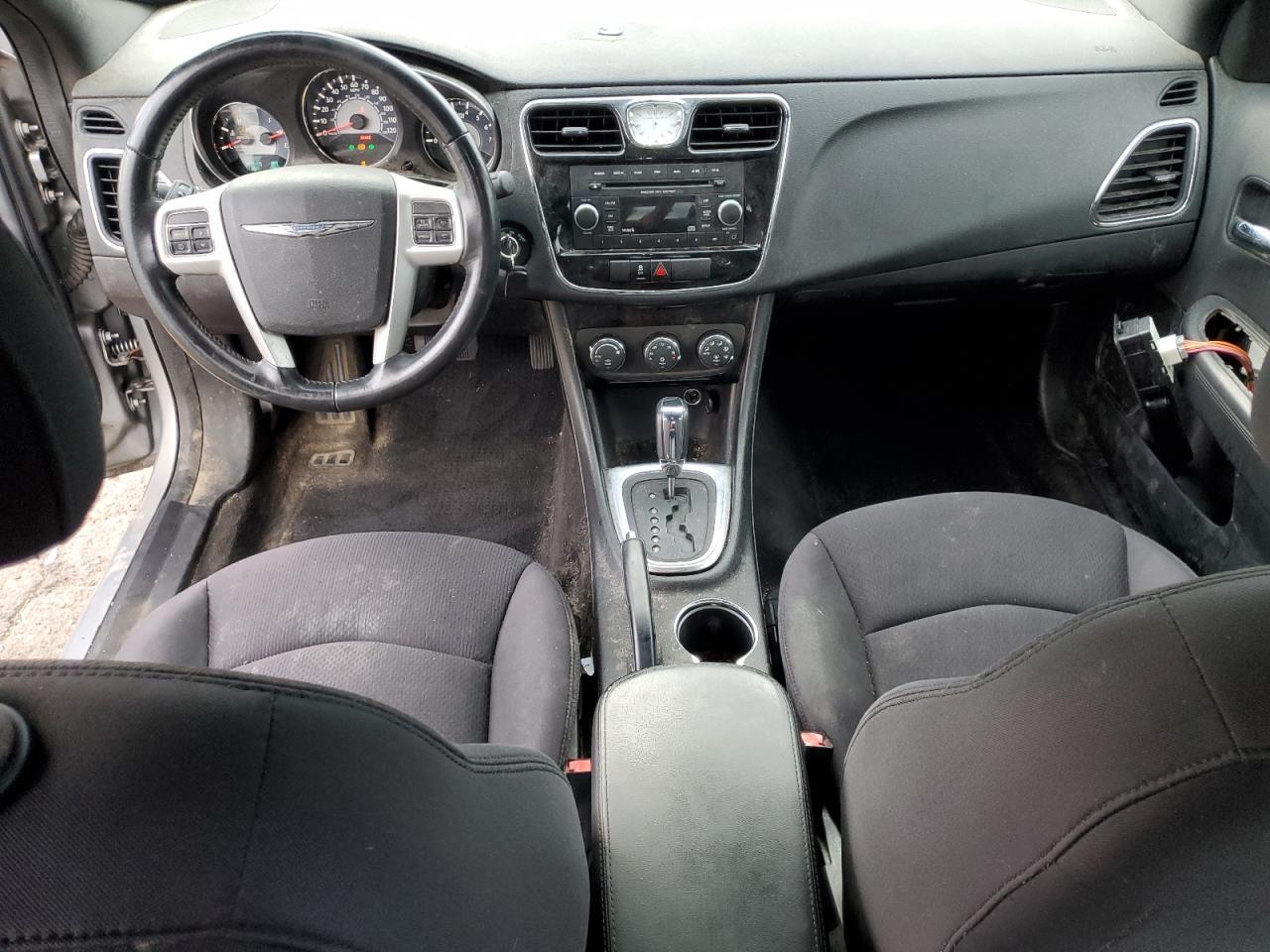 2014 CHRYSLER 200