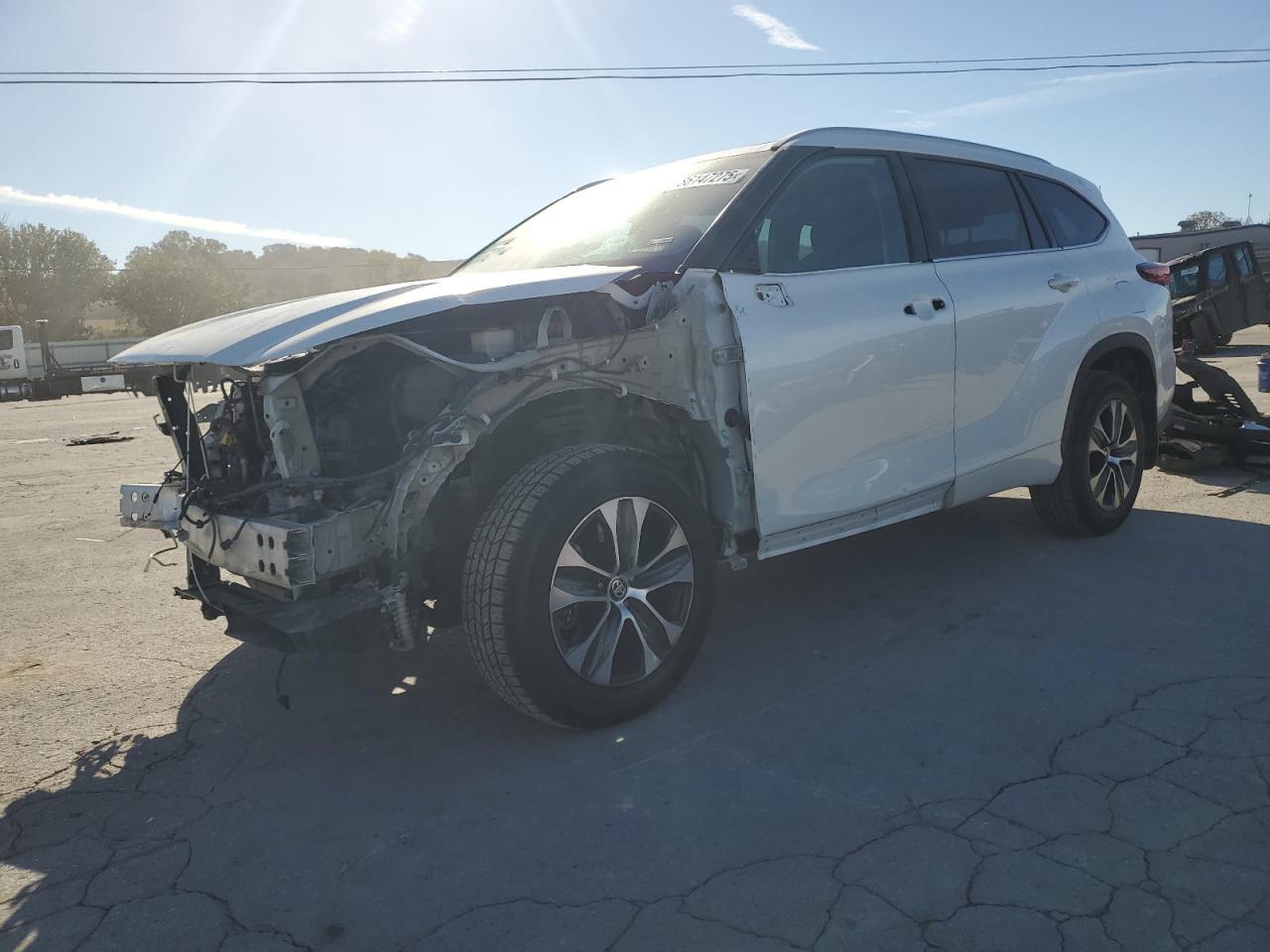 2022 TOYOTA HIGHLANDER